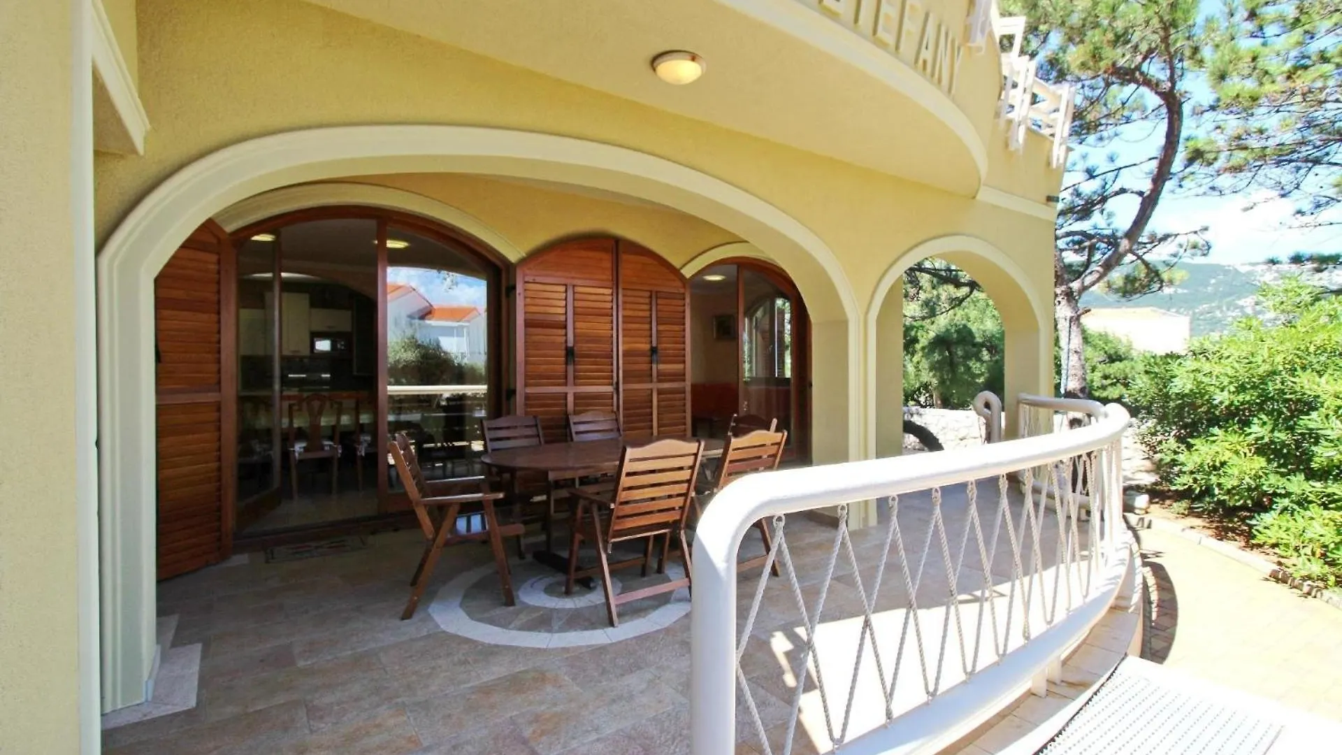 Appartement In Baska Mit Eigener Terrasse - B44377